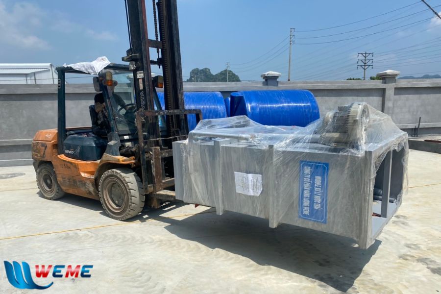 Hình ảnh vận chuyển module vào công trình tại dự án Công ty TNHH Xuất Nhập Khẩu và Chế Biến Gỗ Hợp Thịnh Hình ảnh vận chuyển module vào công trình tại dự án Công ty TNHH Xuất Nhập Khẩu và Chế Biến Gỗ Hợp Thịnh