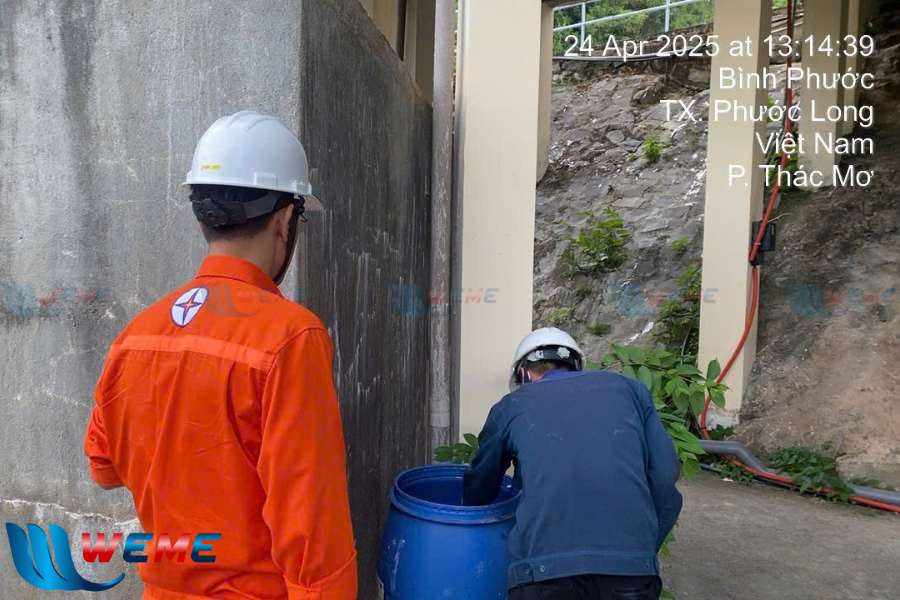 Weme làm việc tại dự án