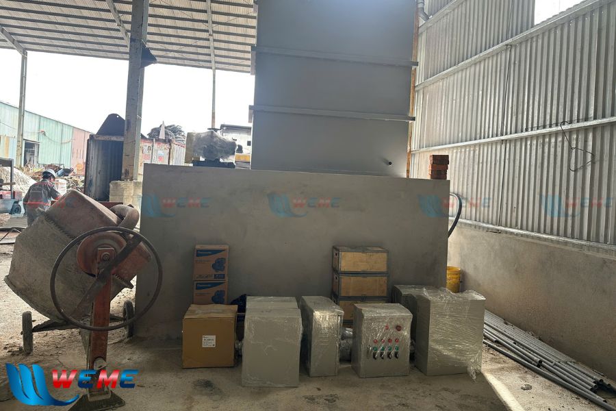 Hình ảnh Thiết bị sẵn sàng để thi công hệ thống xử lý nước thải tại Hoằng Tiệp