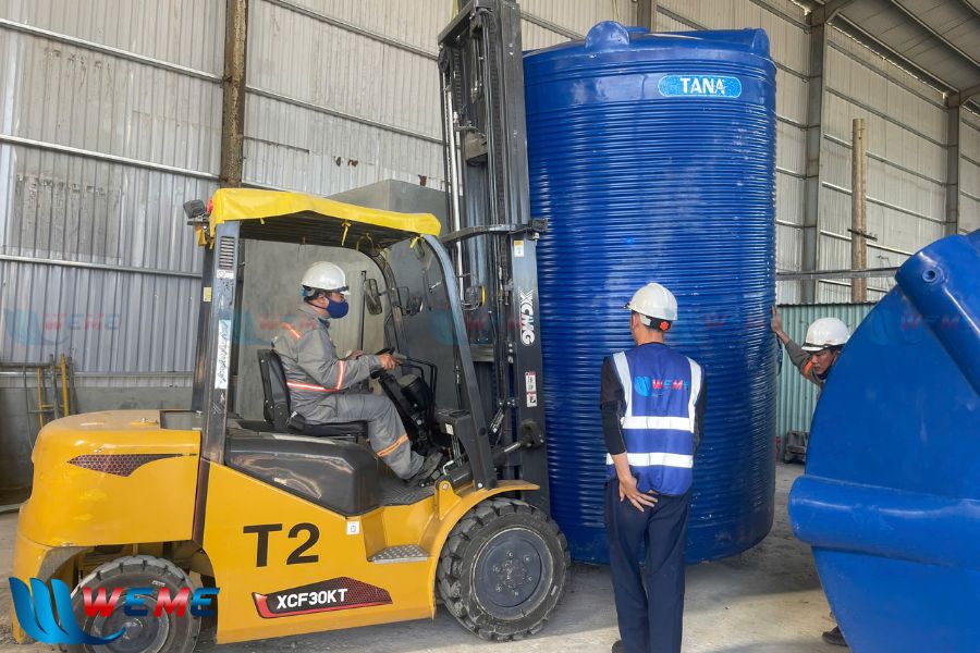 Hình ảnh Vận chuyển các bể xử lý nước thải